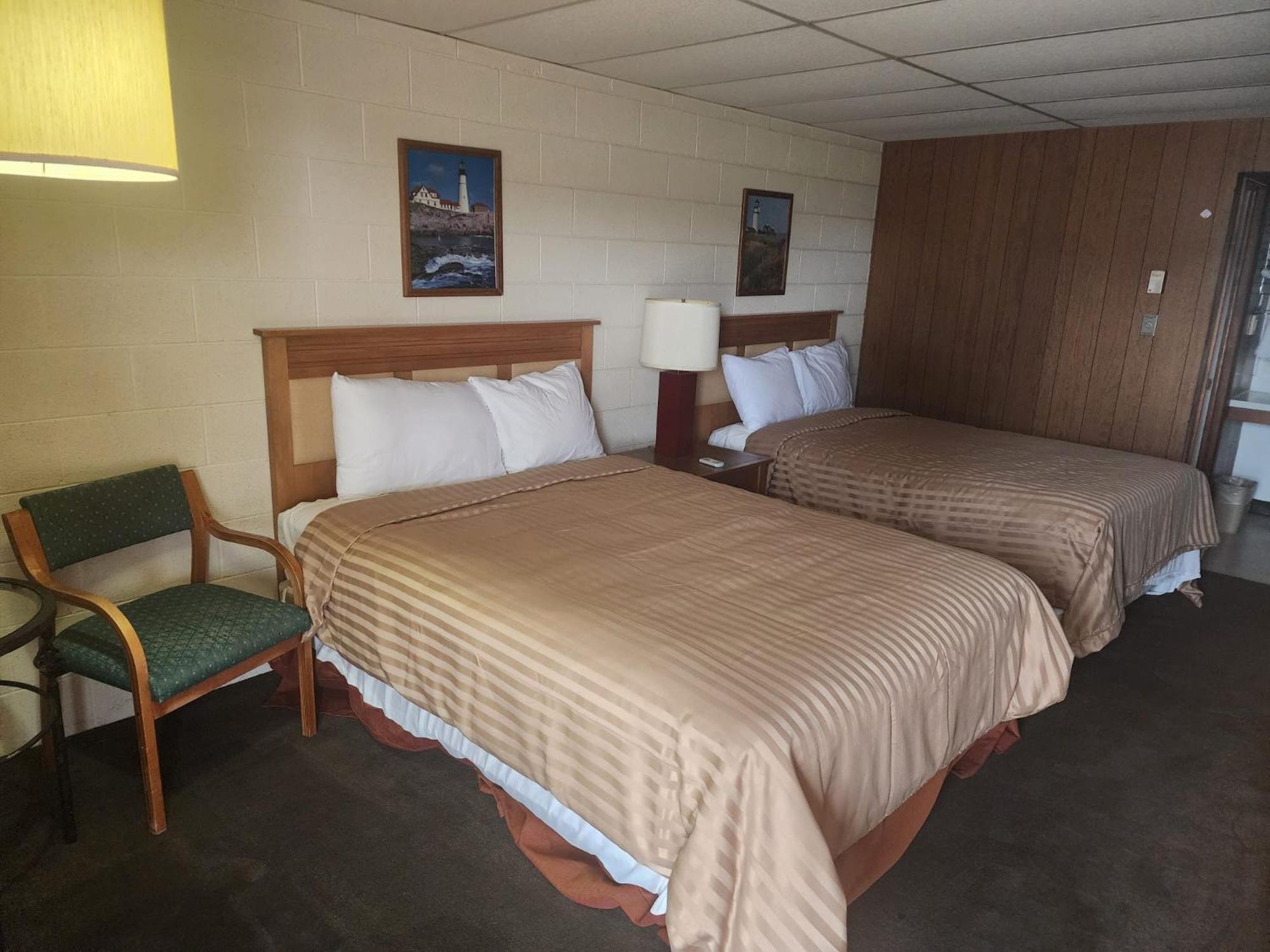 1St Inn By Oyo Quinter Hwy 70 Ks Extérieur photo